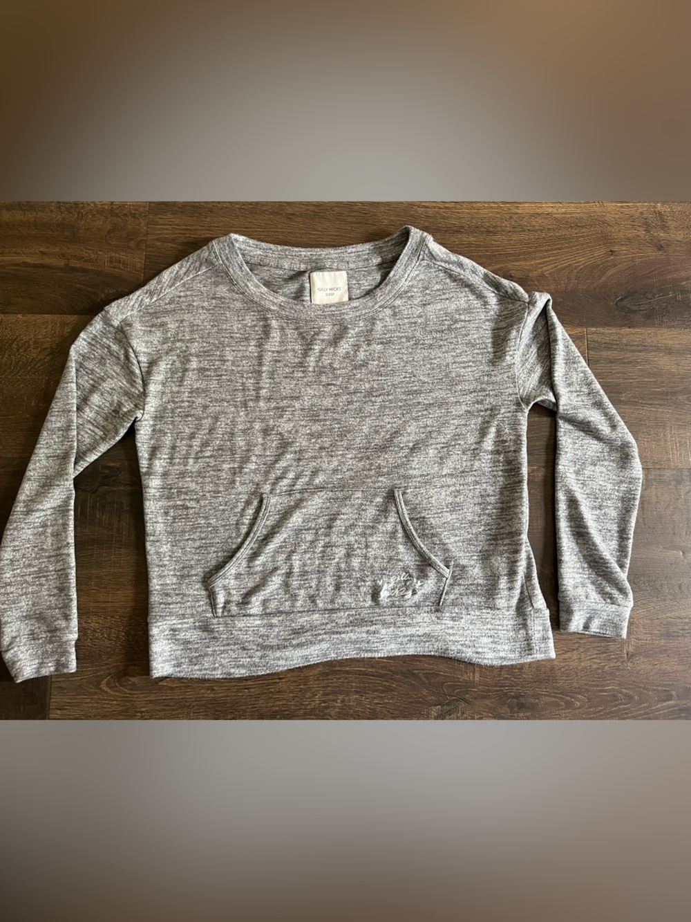 Gilly Hicks pajama top